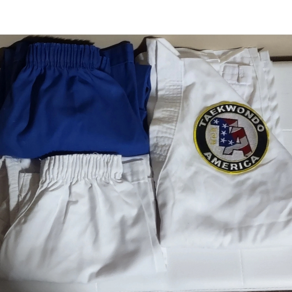 Taekwondo America Uniform Youth Size 1